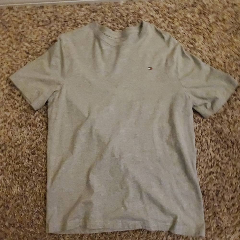 Tommy Hilfiger grey t-shirt